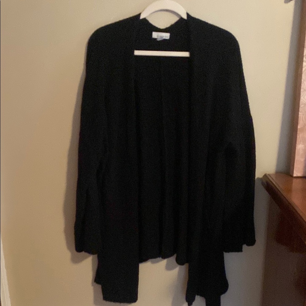 Black Open Front Flowy Cardigan